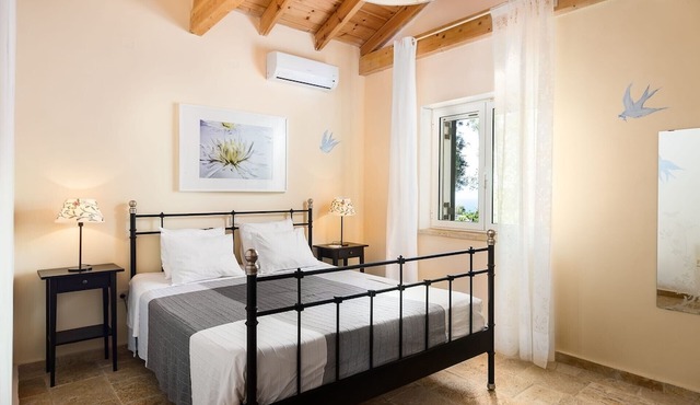 Exquisite Paxos Villa | 2 Bedrooms | Villa Fujin | Breathtaking Sea/Gaios Views and Private Pool | Loggos in Paxos