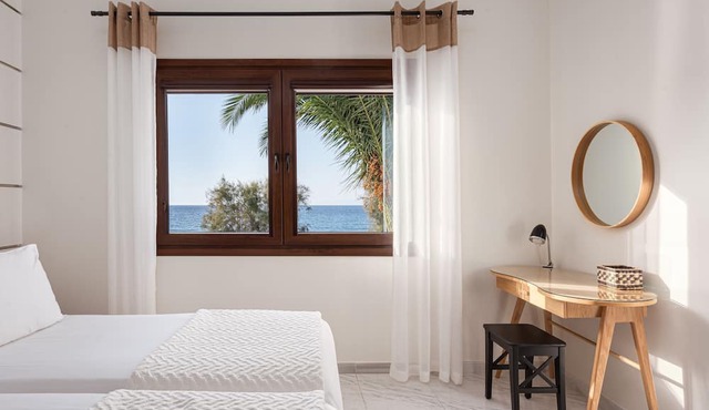 Aniv Villa by The Sea