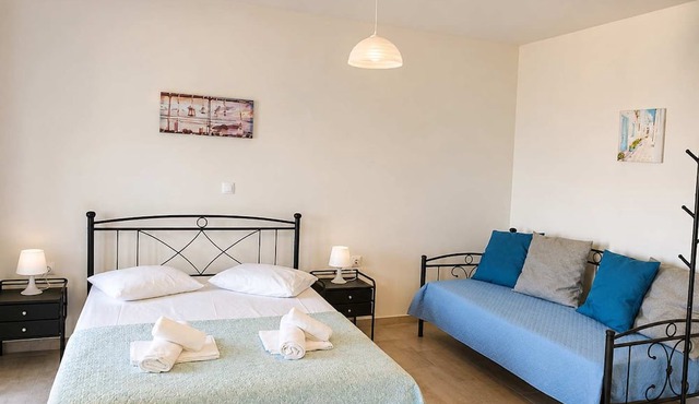 Angira 5 Seaview Escape - Koroni Bright Getaway