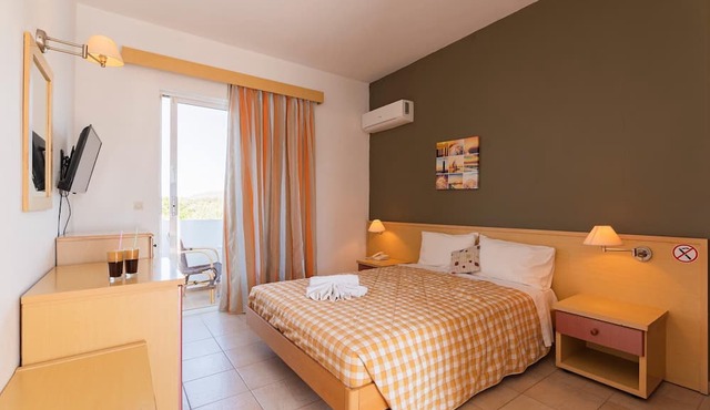 Summer View Hotel
