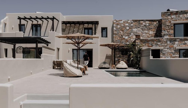 Onym Curated Villas