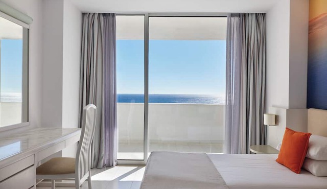 Epsilon Hotel Apartments