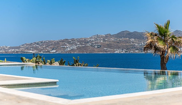 Carpe Diem Villas Mykonos - Heated Pool