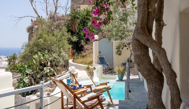 Thera Bliss "Olive Tree" Suite Private Pool by ΜΡS