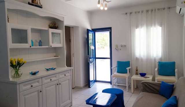 Marini Traditional Cottages