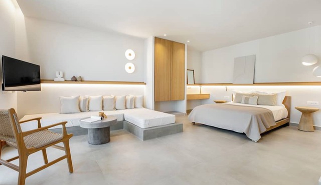 Kythnos Blue - Suite 1 Sea View, Walk to the beach in Loutra