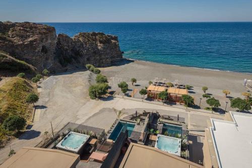 Lapis Nera Villas - Beachfront & "Free" Heated Pools in Psari Forada