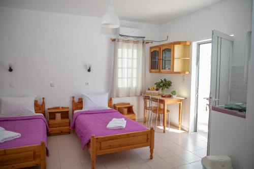 Fay's Studios Leros