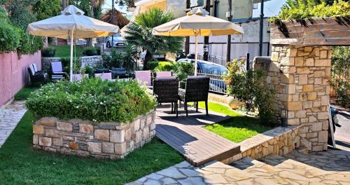 Sandy Bay Hotel in Plomari