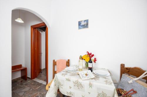 Kosmas Apartments in Roda