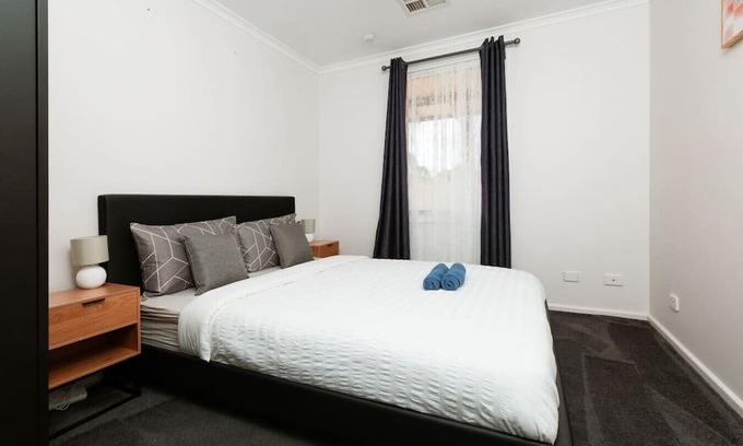 Smithfield House | Lovely House in Smithfield-New Property